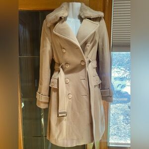 Bebe trenchcoat, size medium, real fur collar.